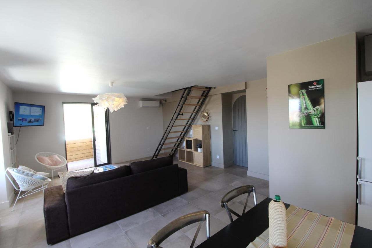 The Panoramic House Villa Lagnes Bagian luar foto